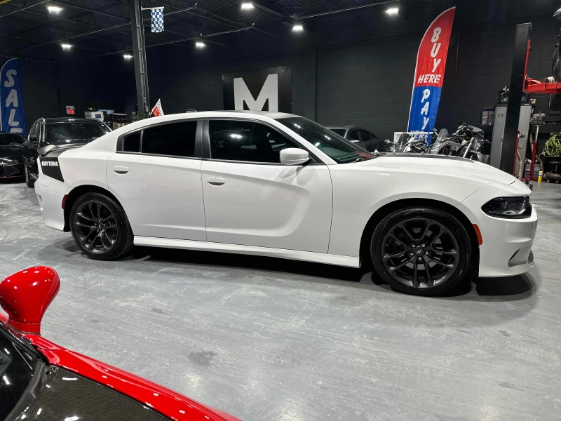 Dodge Charger R/T * * DAYTONA * * CARFAX * * АВТО КРЕДИТ * * , снимка 3 - Автомобили и джипове - 53278044