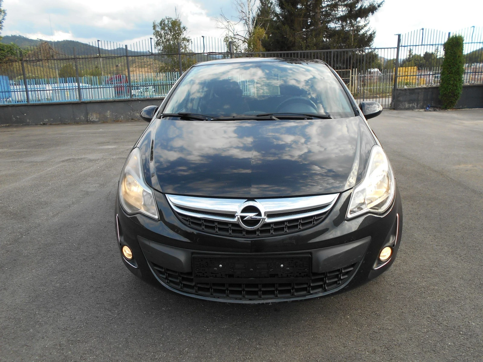 Opel Corsa 1.2i ГАЗ-БЕНЗИН  - изображение 9