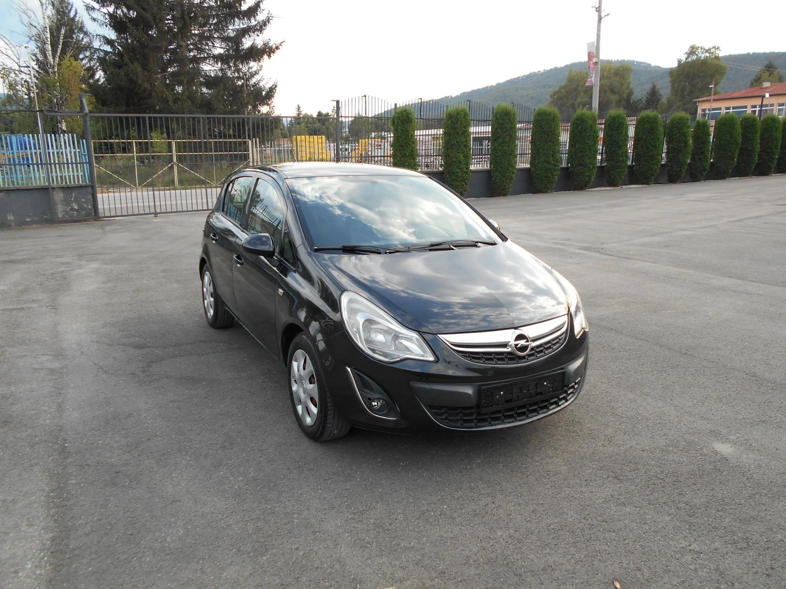 Opel Corsa 1.2i ГАЗ-БЕНЗИН  - изображение 2