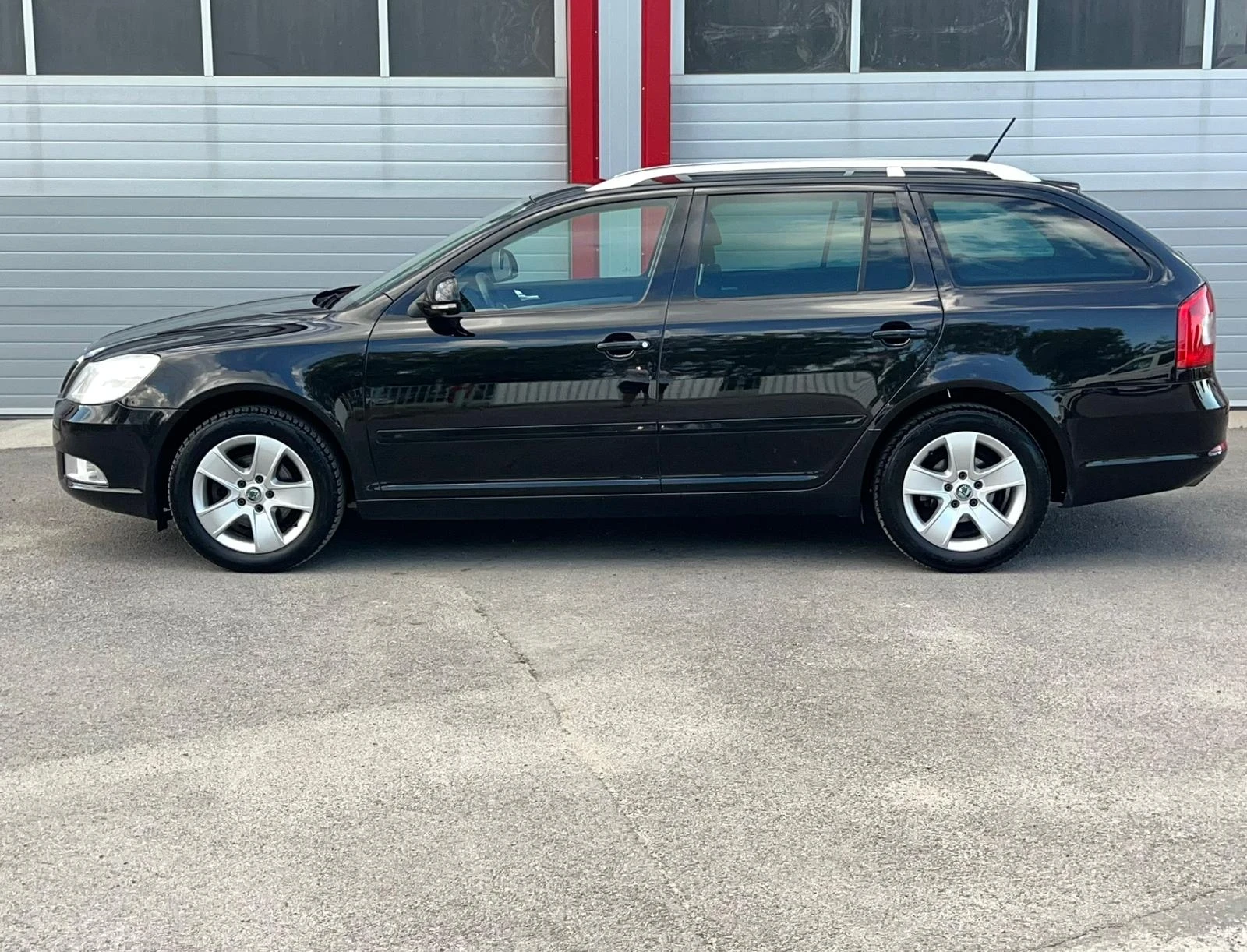 Skoda Octavia 1.6TDI NAVI KLIMATRONIK EVRO 5A ЛИЗИНГ!!! - изображение 6