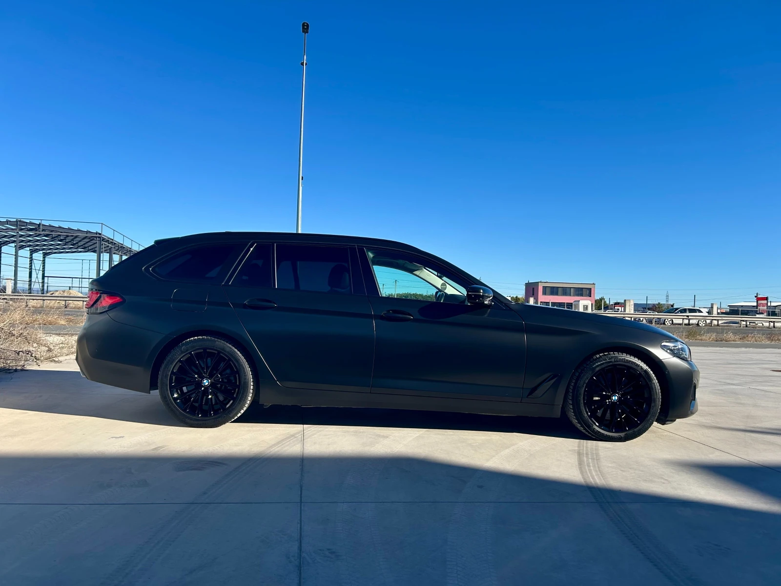 BMW 530 G31 Touring LCI Head Up* Panorama* Distronic* Ambi - изображение 4