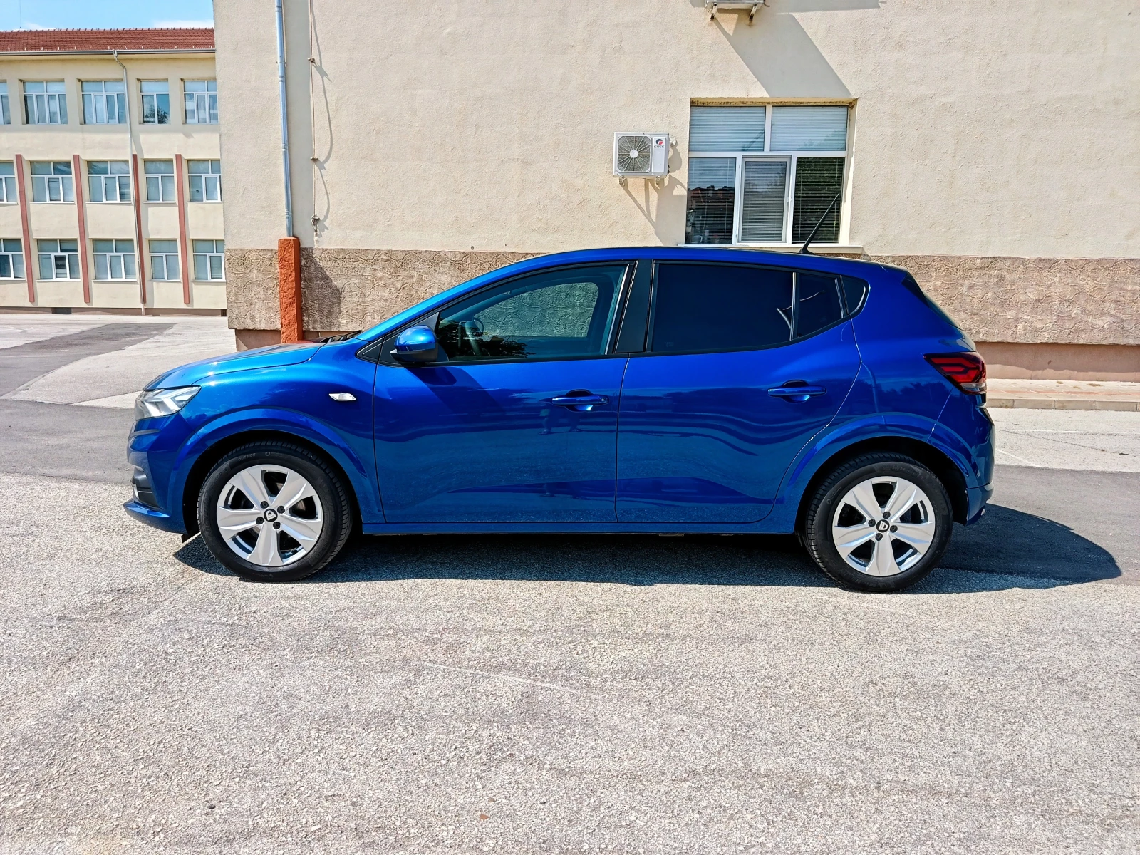 Dacia Sandero ГАЗ Гаранция - изображение 2