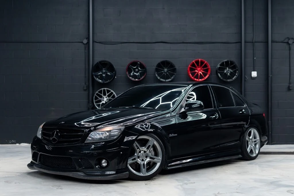 Mercedes-Benz C 63 AMG * АВТО КРЕДИТ* ЦЕНА ДО БГ * СЕРВИЗНА ИСТОРИЯ *  - изображение 3