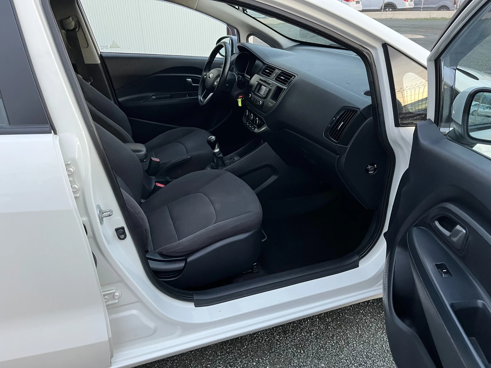 Kia Rio 1.3i-  | Mobile.bg   7