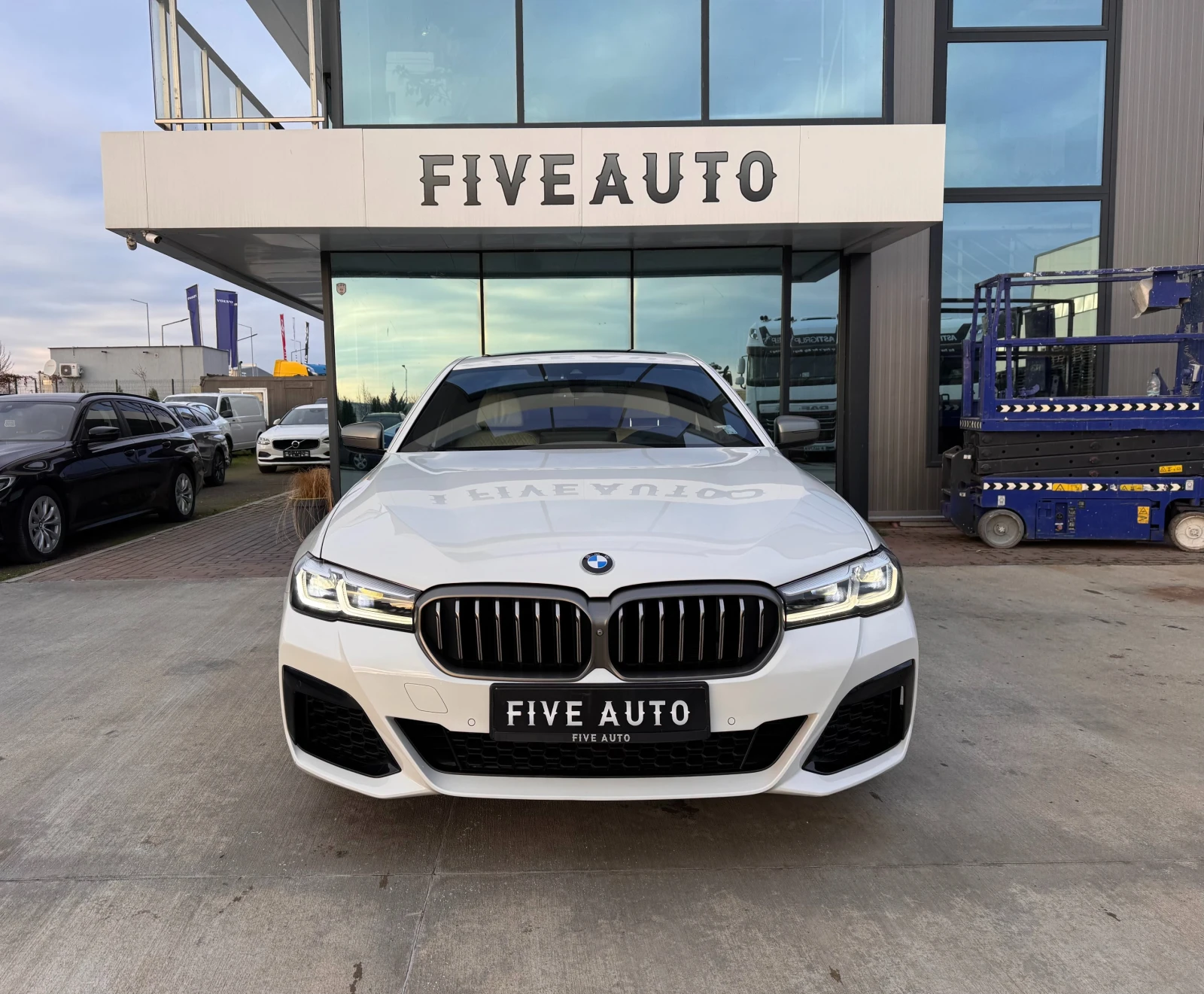 BMW 550  / M550I / X DRIVE / HUD / MASSAGE / 70000��! /  | Mobile.bg � ����������� 2
