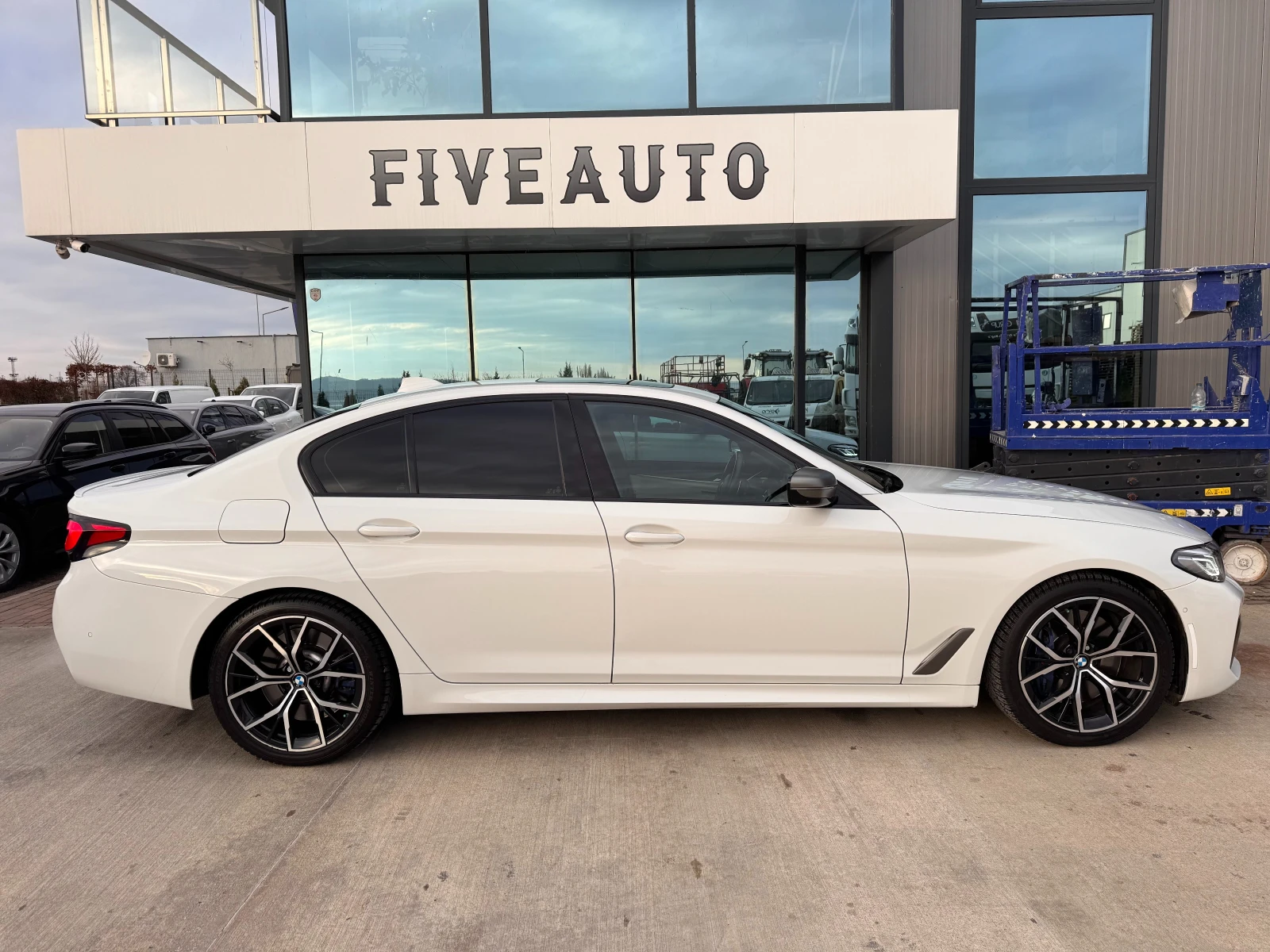 BMW 550  / M550I / X DRIVE / HUD / MASSAGE / 70000��! /  | Mobile.bg � ����������� 8