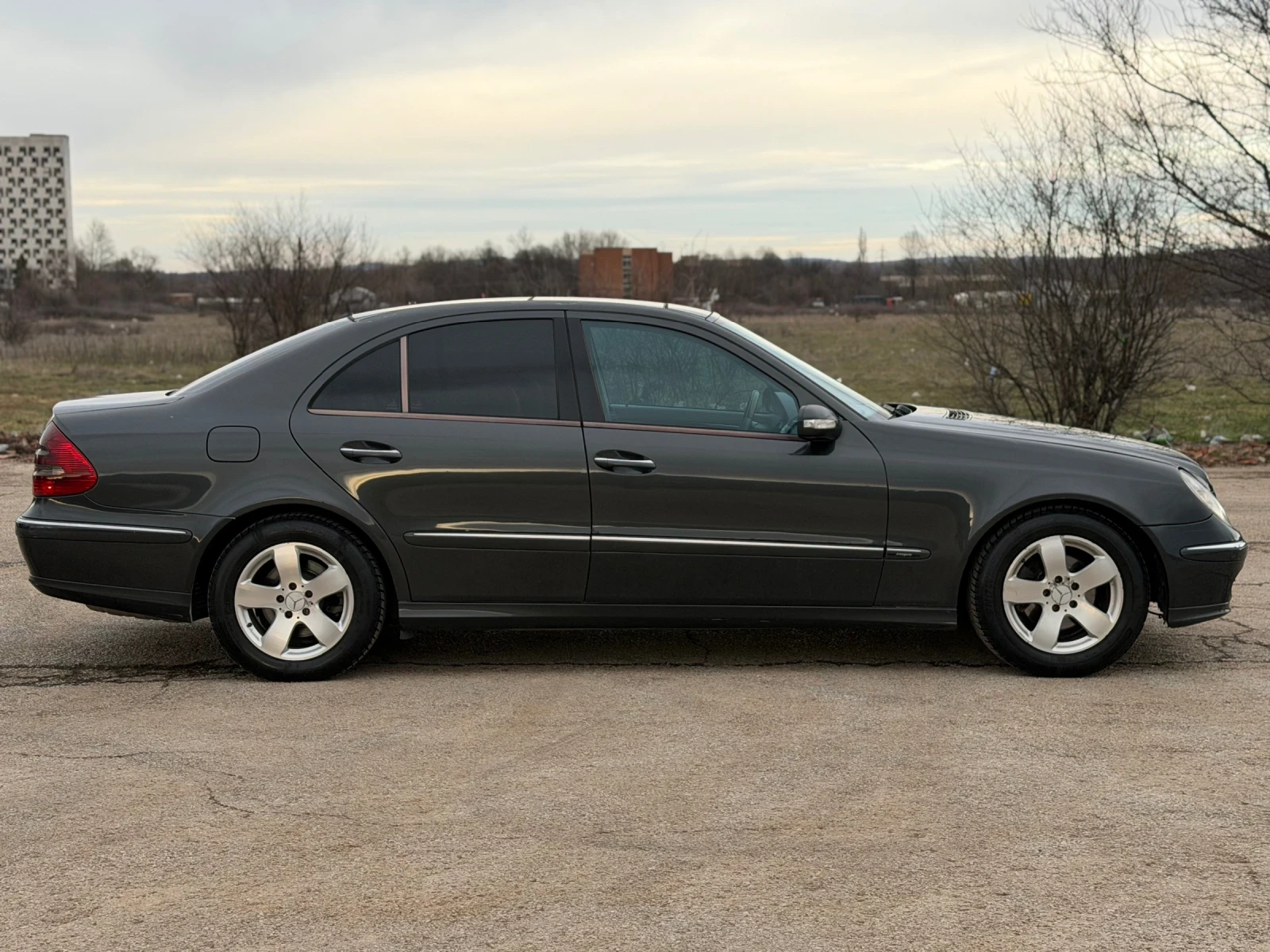 Mercedes-Benz E 270 2.7* CDI* AVANTGARDE*  - изображение 8