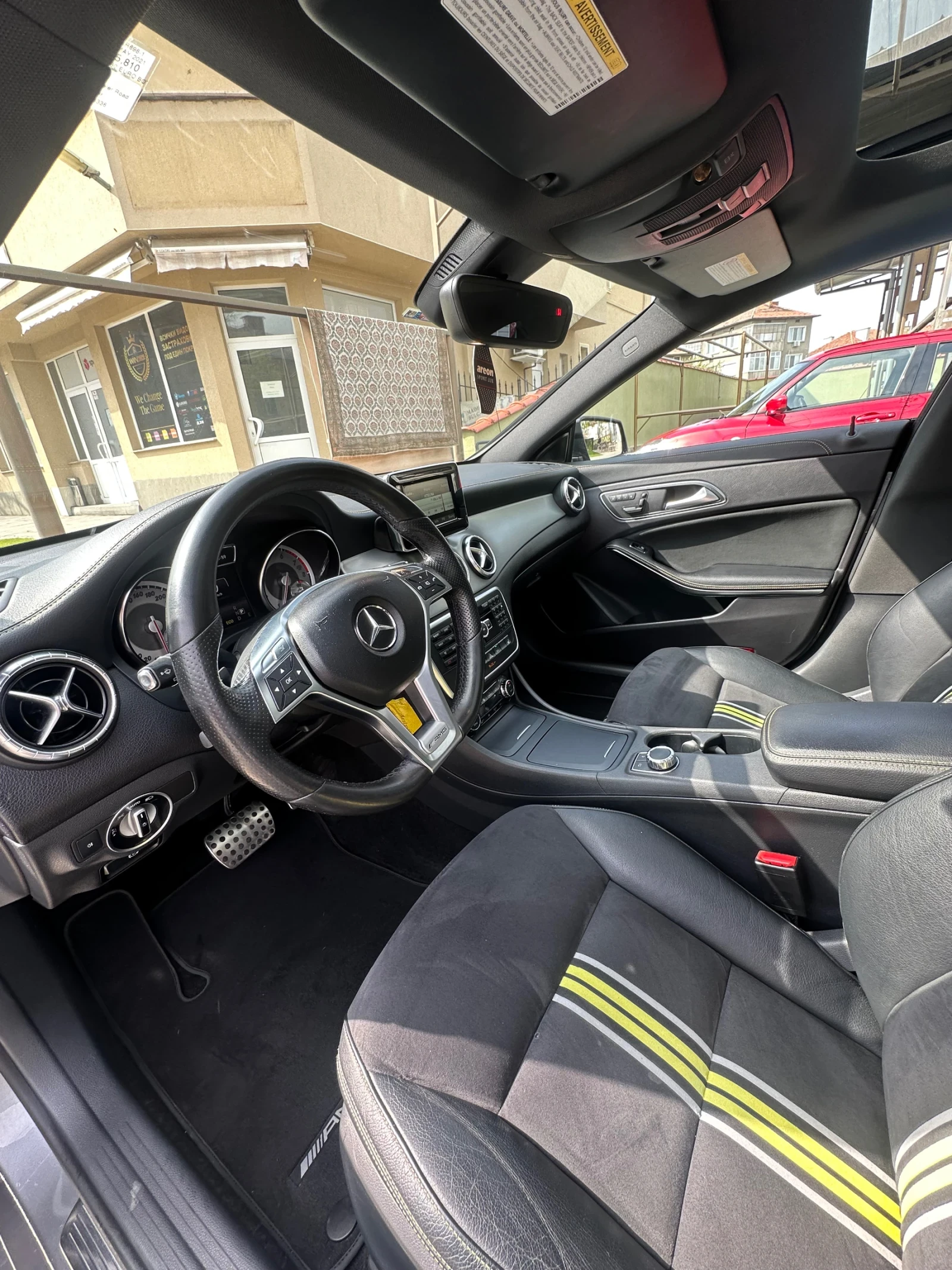 Mercedes-Benz CLA 250 Amg Edition 1, снимка 11 - Автомобили и джипове - 54209856