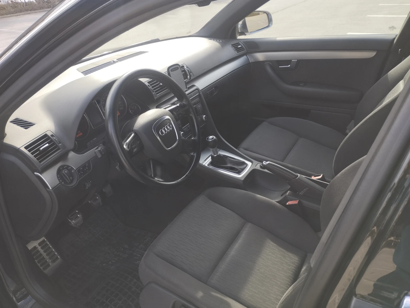 Audi A4 1.8Т, снимка 9 - Автомобили и джипове - 53838647