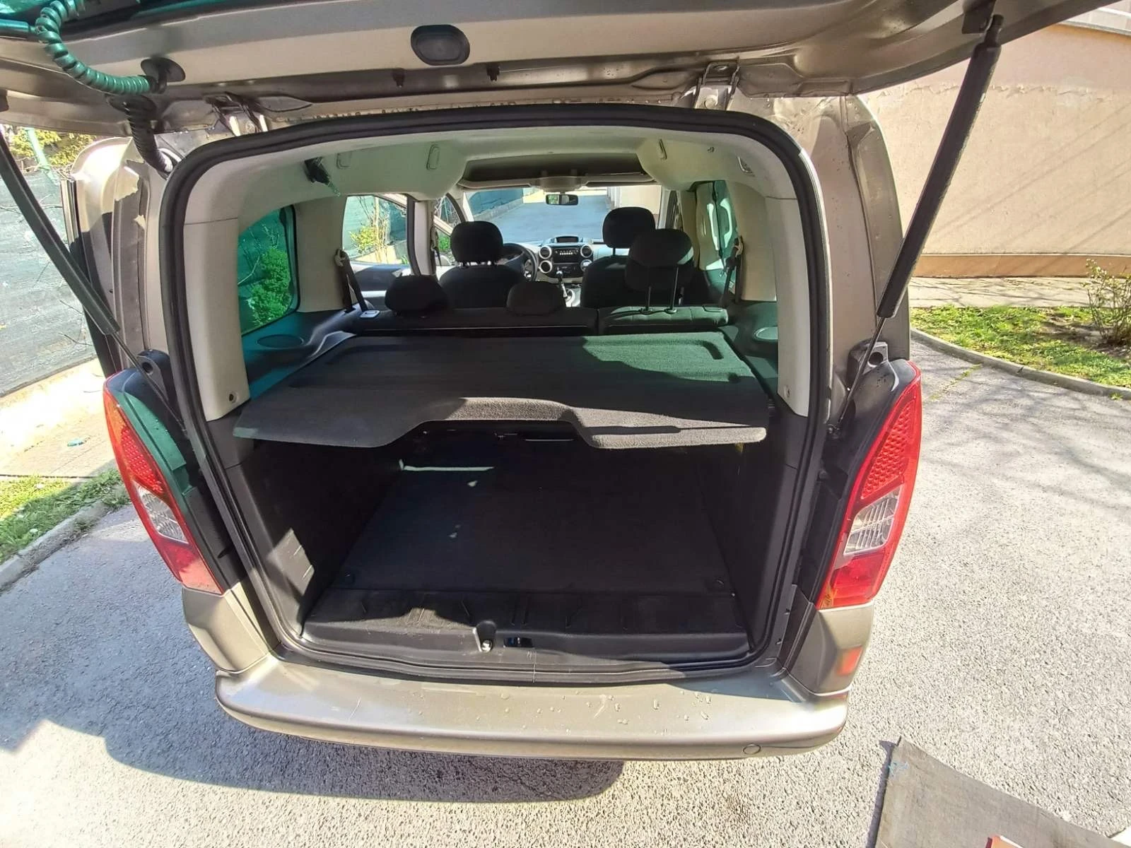 Peugeot Partner Tepee, снимка 7 - Автомобили и джипове - 53927791