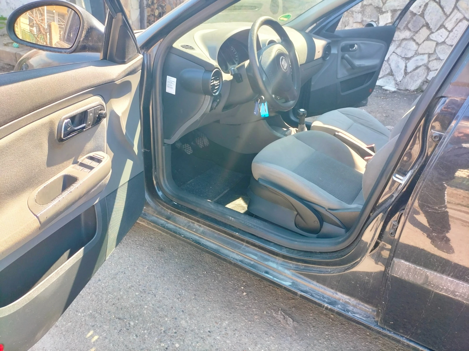 Seat Ibiza, снимка 7 - Автомобили и джипове - 53977828