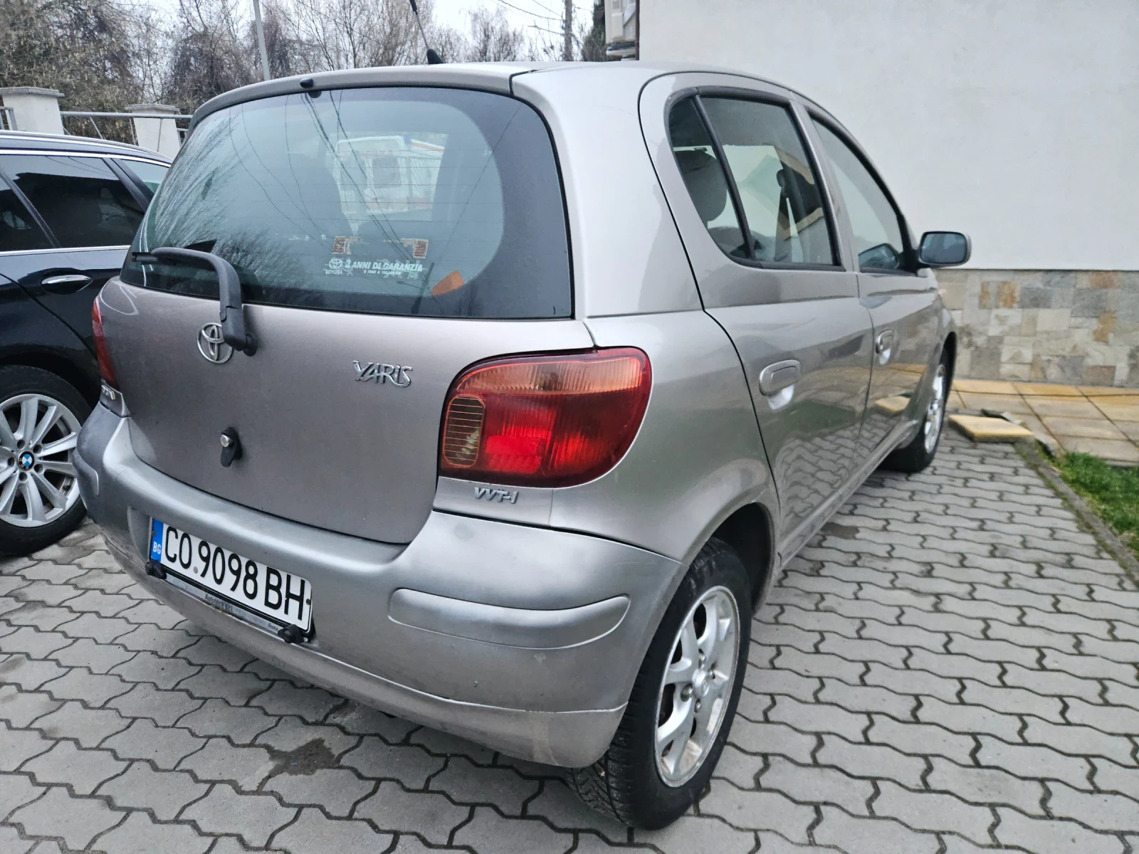Toyota Yaris 1.3 benzin, clima, снимка 5 - Автомобили и джипове - 54059615