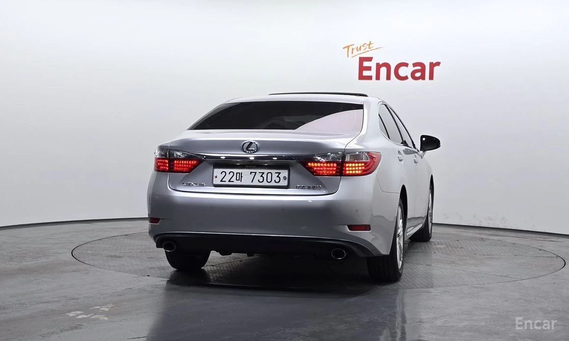 Lexus ES 350, снимка 4 - Автомобили и джипове - 54367367