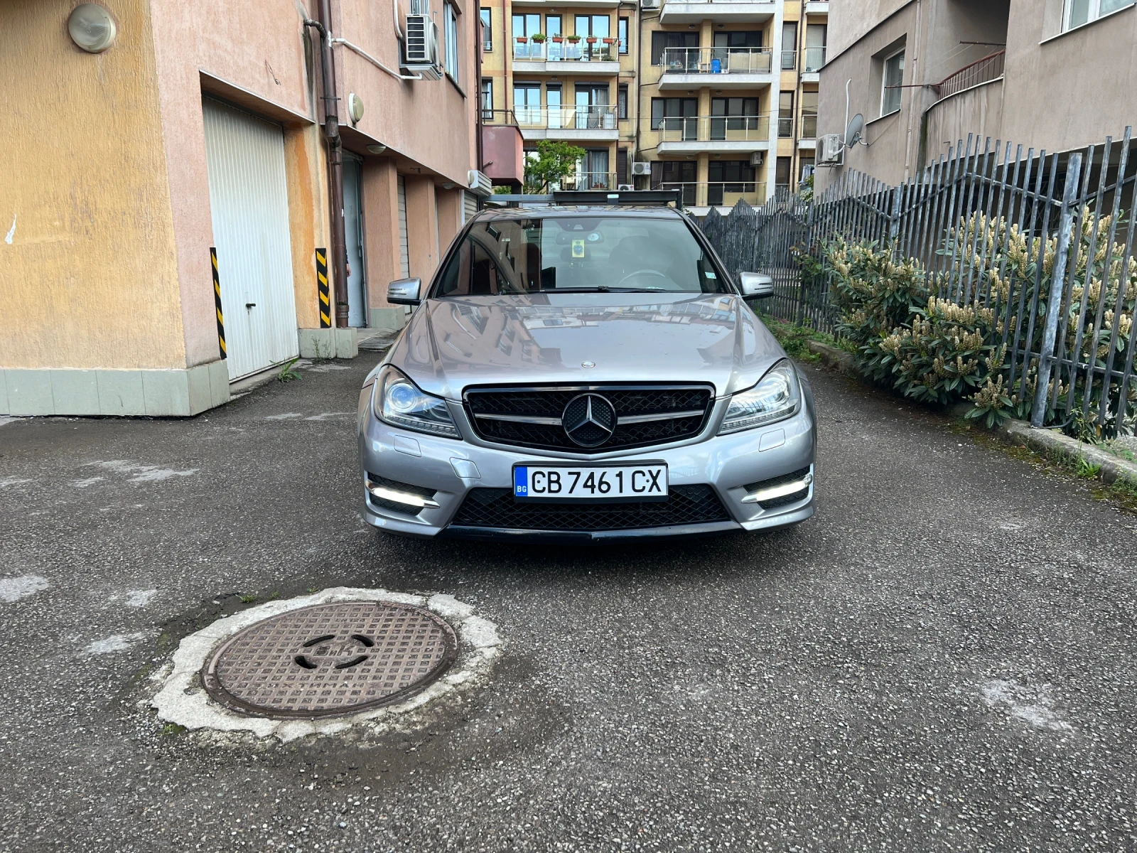 Mercedes-Benz C 300 3.5 / AMG / LPG / ГЕНЕРАЦИЯ С КЛАПИ