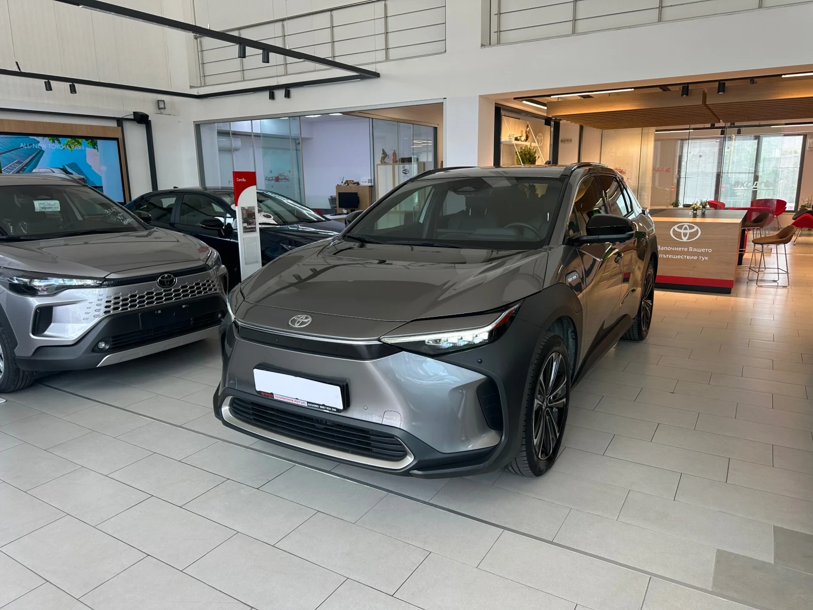 Toyota bZ4X Luxury Premium AWD, снимка 15 - Автомобили и джипове - 54973065