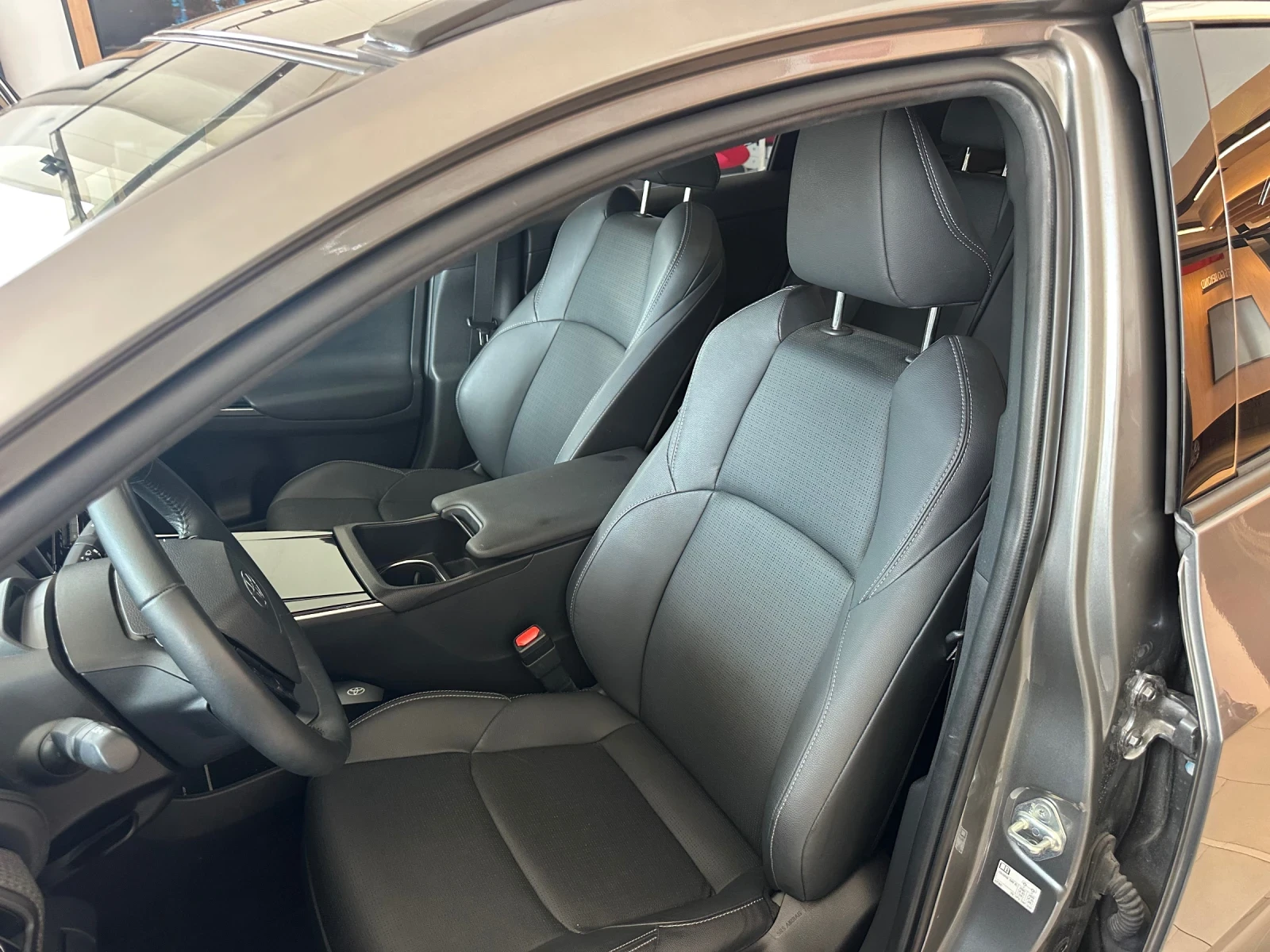 Toyota bZ4X Luxury Premium AWD, снимка 7 - Автомобили и джипове - 54973065