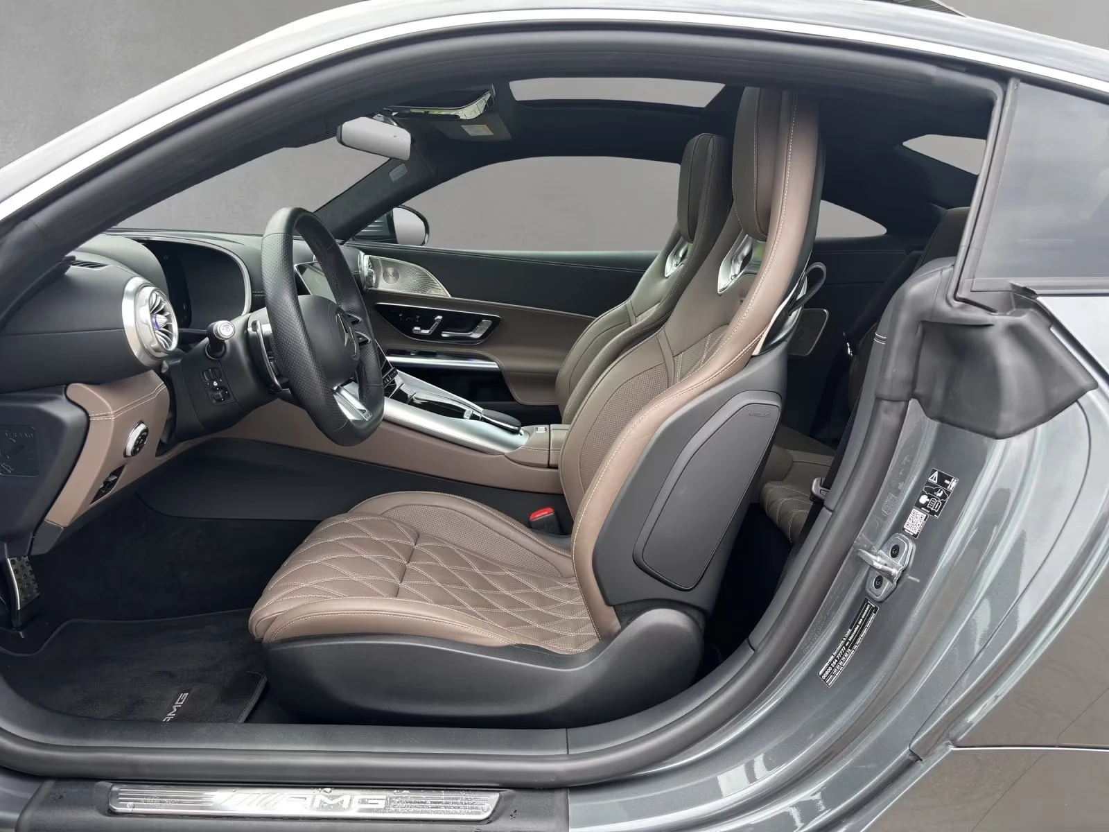 Mercedes-Benz AMG GT 63S E-PERF. / COUPE / CERAMIC / BURM / HUD / 360 /, снимка 9 - Автомобили и джипове - 55061892