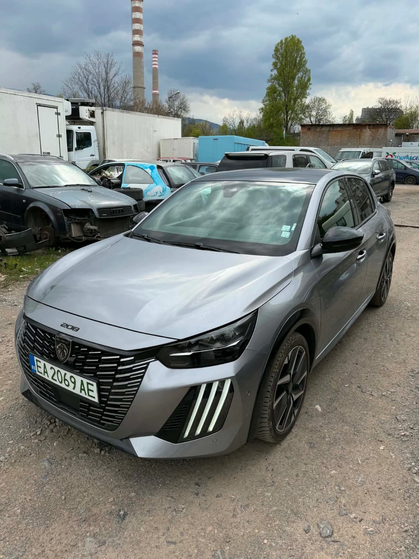 Peugeot 208 КАТО НОВА GT 17 000км ГАРАНЦИОННА 
