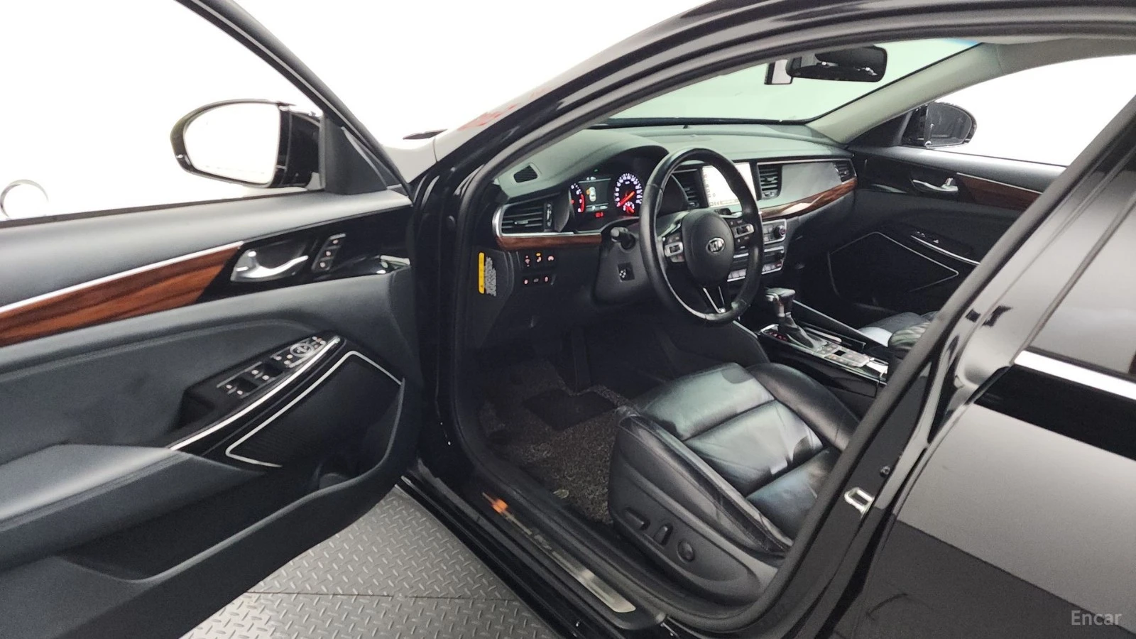 Kia K7 2.4 GDI Limited* КОЖА* ОБДУХВ* НАВИ* 360* HUD, снимка 8 - Автомобили и джипове - 55461688