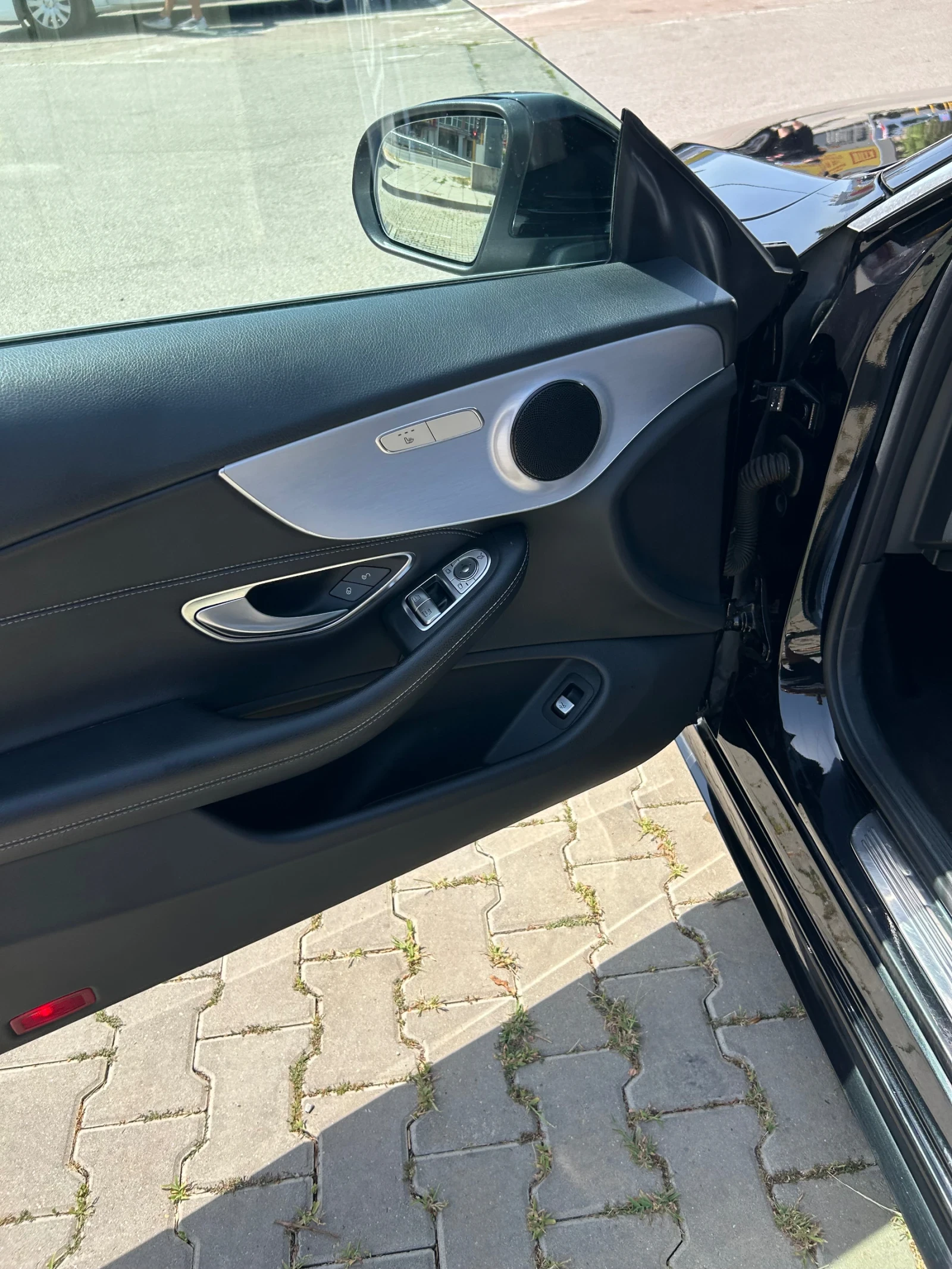 Mercedes-Benz C 180 AMG 9G tronic Carplay, снимка 6 - Автомобили и джипове - 55514844
