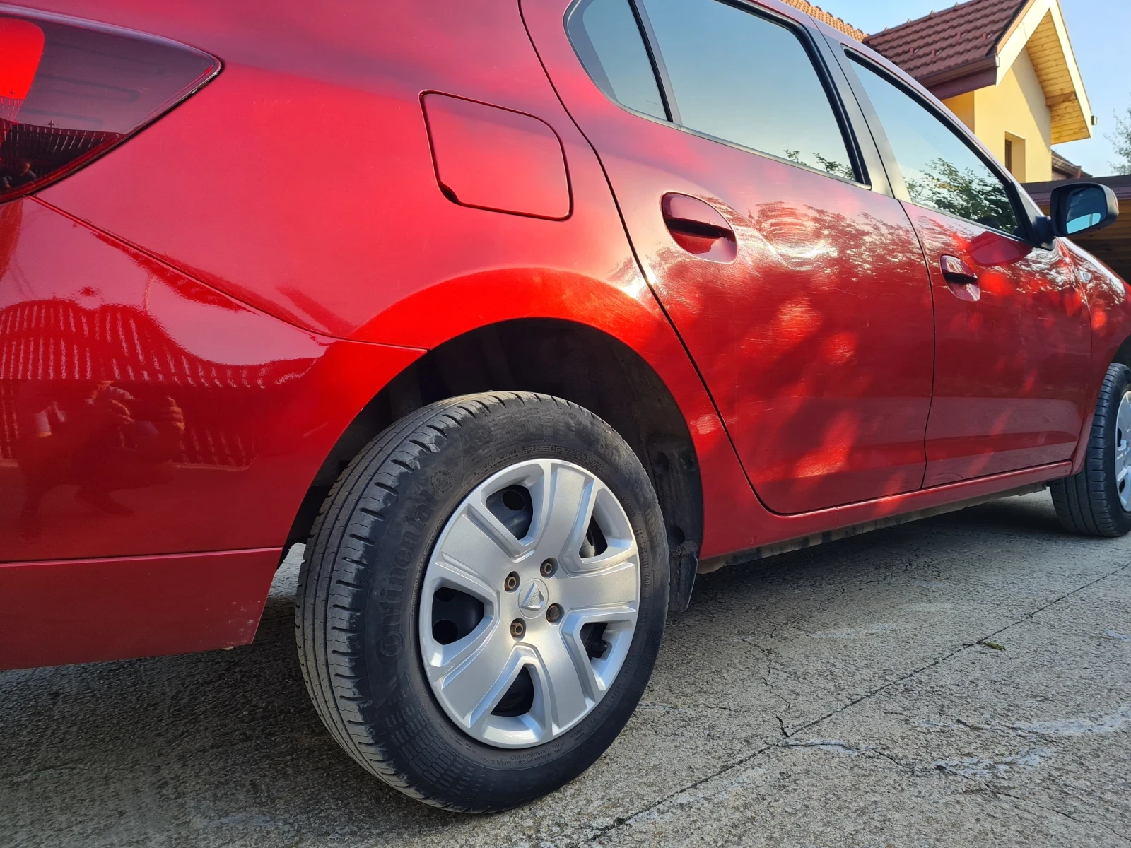 Dacia Logan, снимка 7 - Автомобили и джипове - 55878670