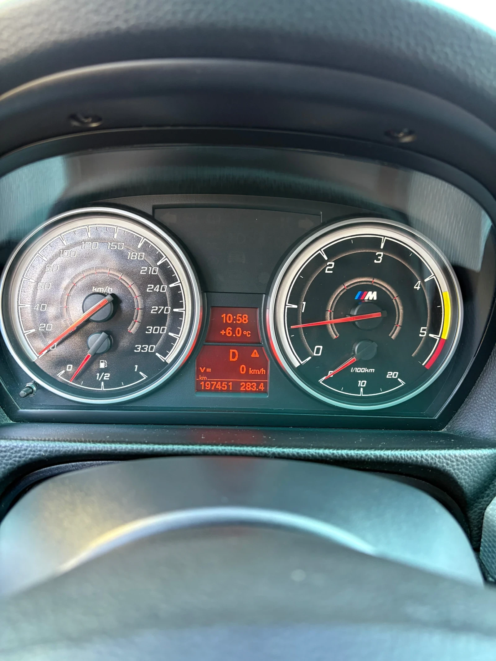 BMW 330, снимка 8 - Автомобили и джипове - 56629837