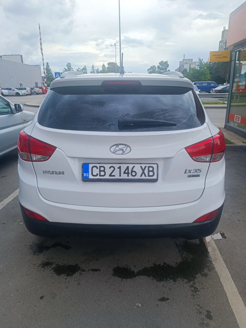 Hyundai IX35 1.7 CRDI , снимка 9 - Автомобили и джипове - 48716485