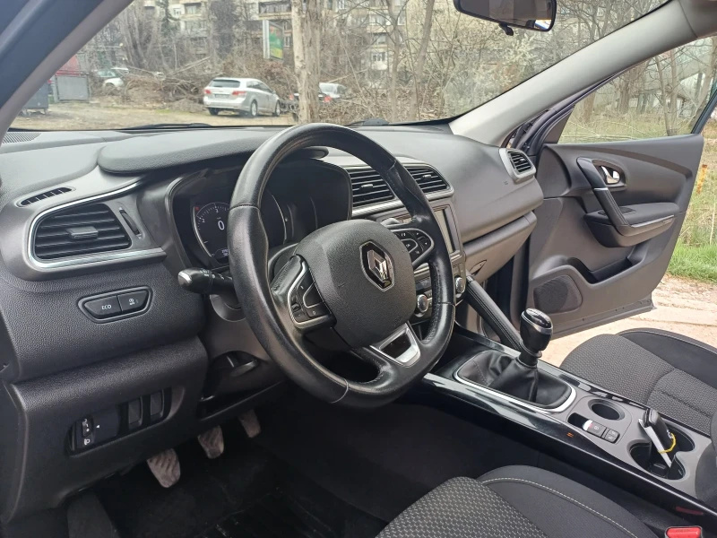 Renault Kadjar 1.5 DCI, снимка 10 - Автомобили и джипове - 48758014