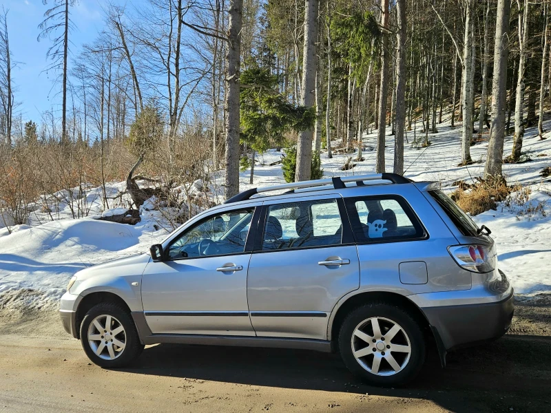 Mitsubishi Outlander, снимка 4 - Автомобили и джипове - 49156125