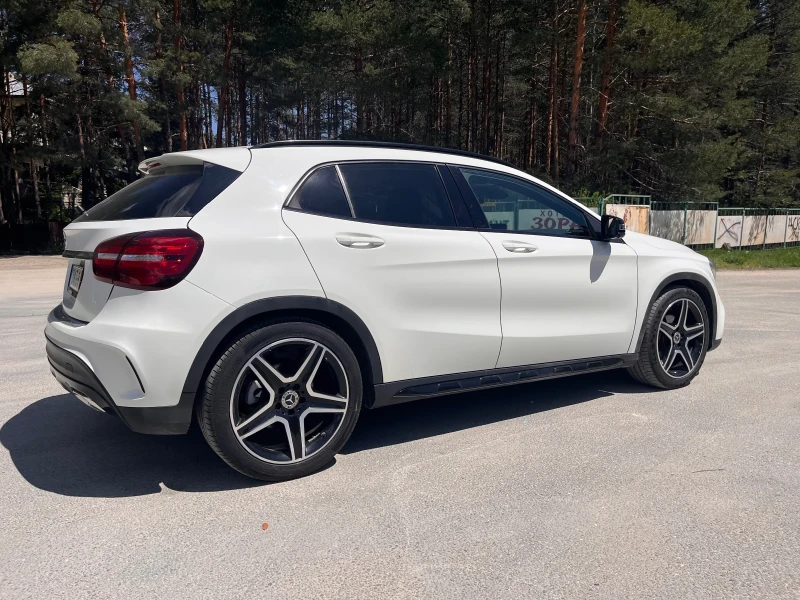 Mercedes-Benz GLA 200 FACELIFT AMG BLACK PACK, снимка 4 - Автомобили и джипове - 52631220