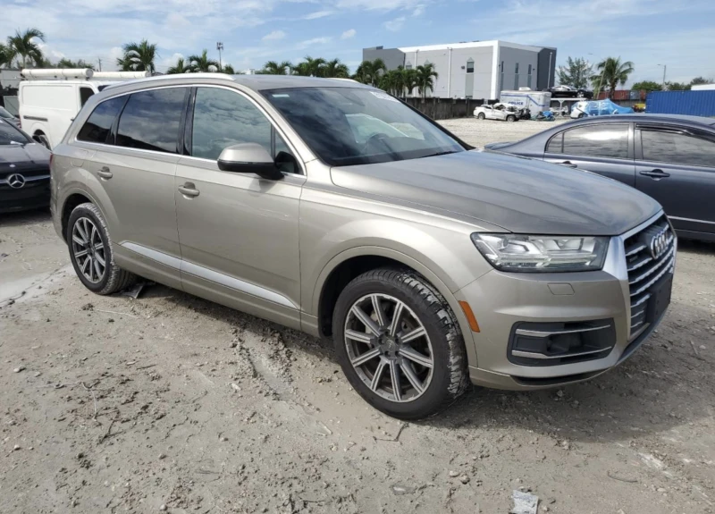 Audi Q7 PREMIUM PLUS, снимка 4 - Автомобили и джипове - 53032515