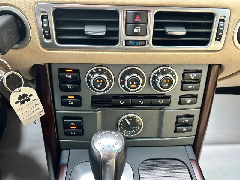 Land Rover Range rover VOGUE 3.6TDV8, снимка 8 - Автомобили и джипове - 53541362