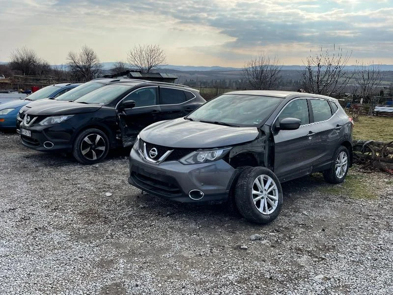 Nissan Qashqai 1.2 DIG-T, снимка 1 - Автомобили и джипове - 36276292