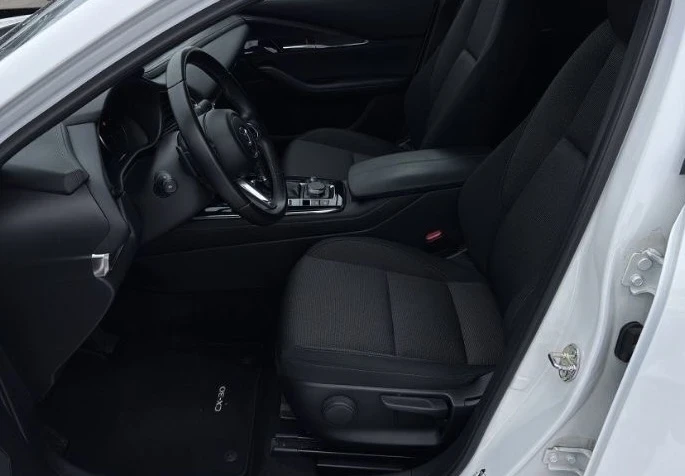 Mazda CX-30, снимка 9 - Автомобили и джипове - 54586228