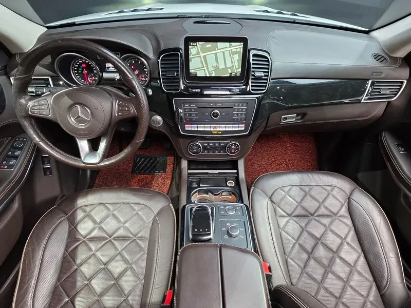 Mercedes-Benz GLS 500 4MATIC, снимка 7 - Автомобили и джипове - 55739956