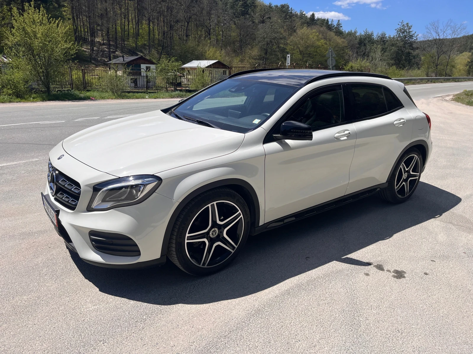 Mercedes-Benz GLA 200 FACELIFT AMG BLACK PACK, снимка 1