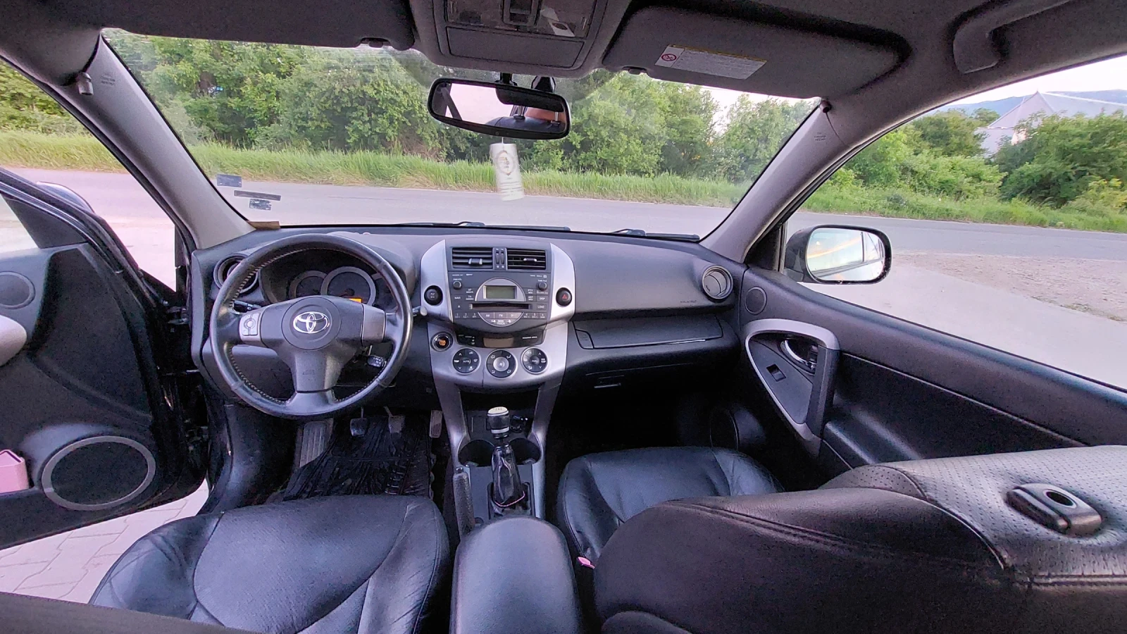 Toyota Rav4  - изображение 4
