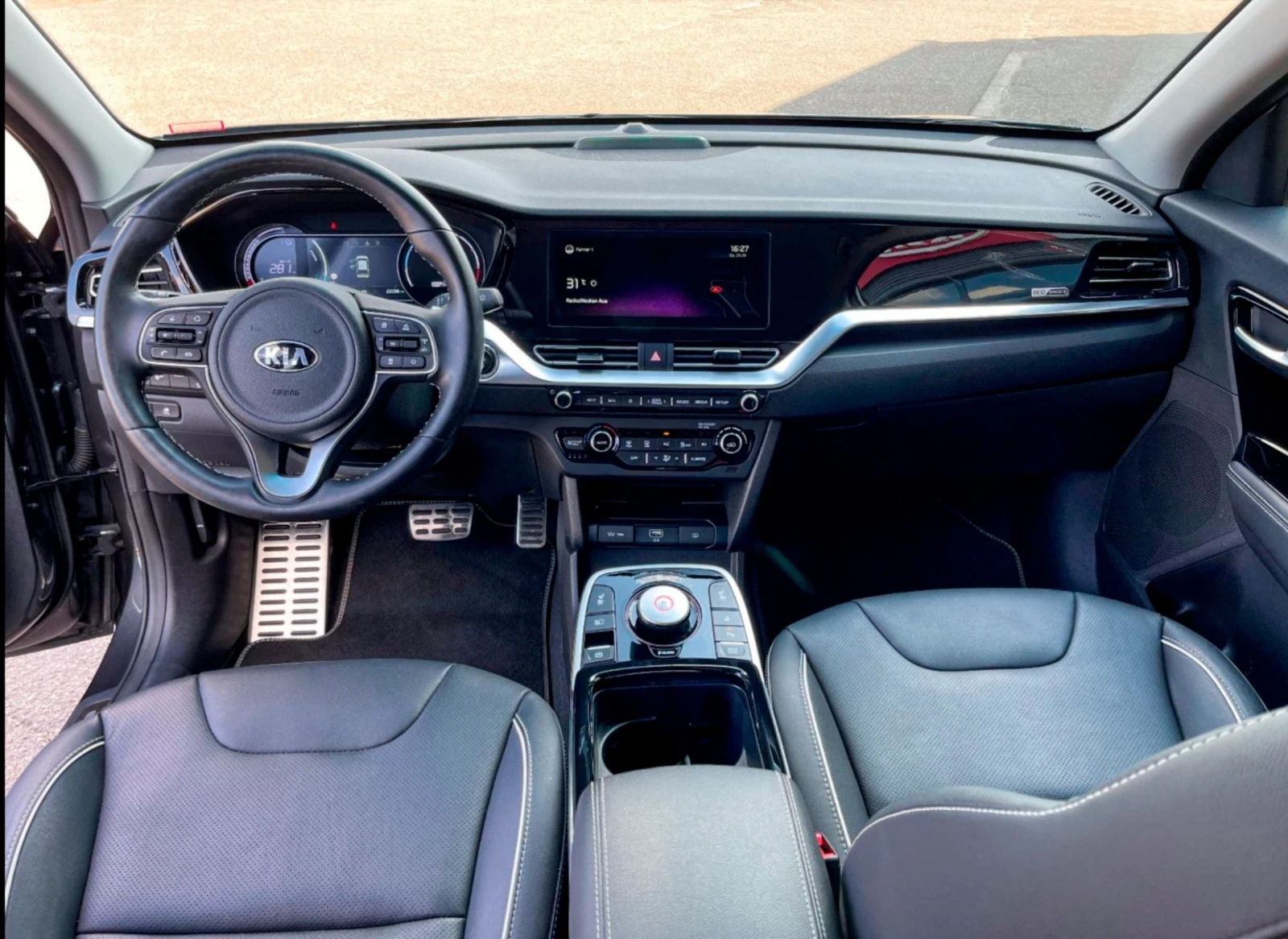 Kia Niro Premium, 64kWh, гаранция до 2028 - изображение 2