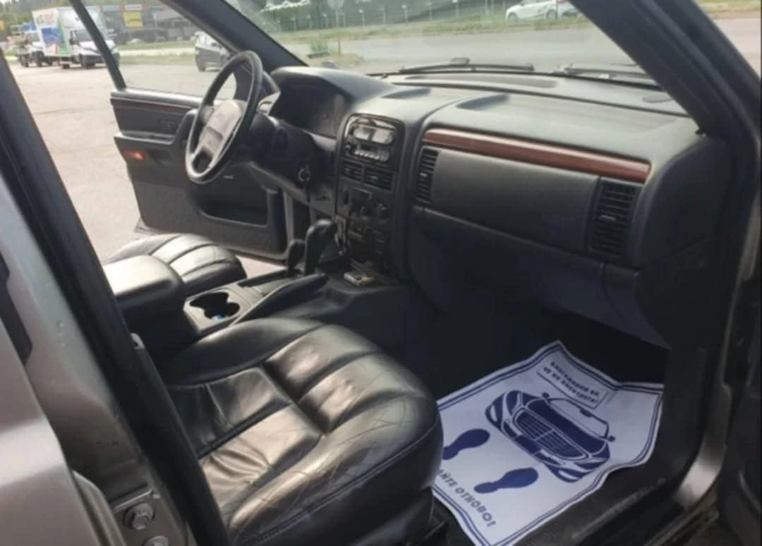 Jeep Cherokee 4.7 i - изображение 10