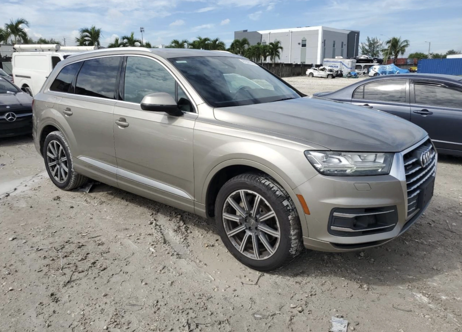 Audi Q7 PREMIUM PLUS - изображение 4