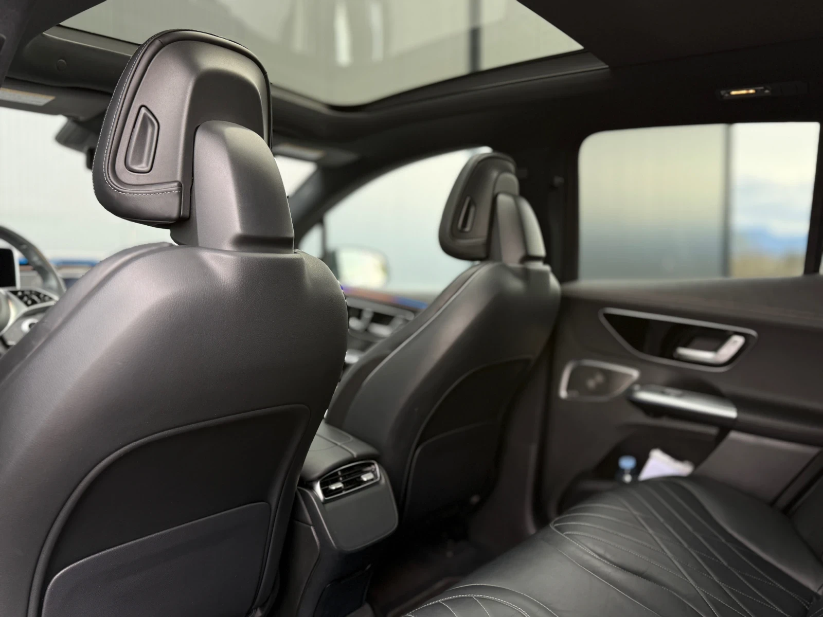 Mercedes-Benz EQE AMG, снимка 12 - Автомобили и джипове - 54015420