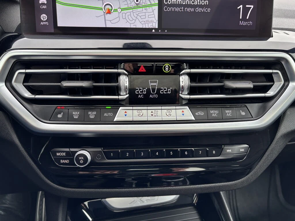 BMW X3 xDrive* АвтоКредит* (ЦЕНА ДО БГ), снимка 10 - Автомобили и джипове - 54042050