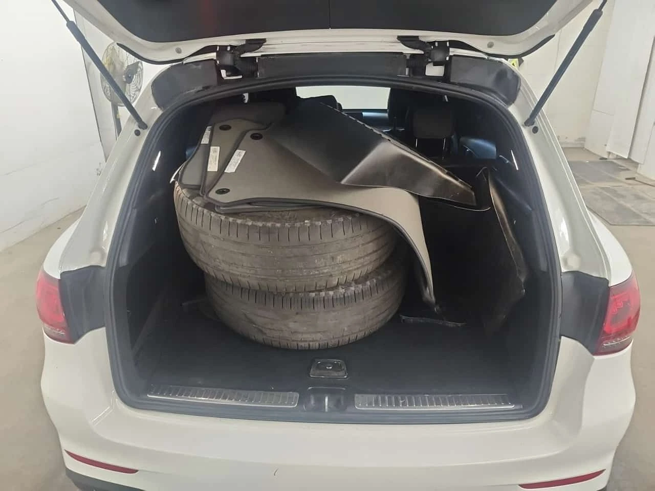 Mercedes-Benz GLC 300 * CARFAX * ��� ������������ ������ | Mobile.bg � ����������� 15