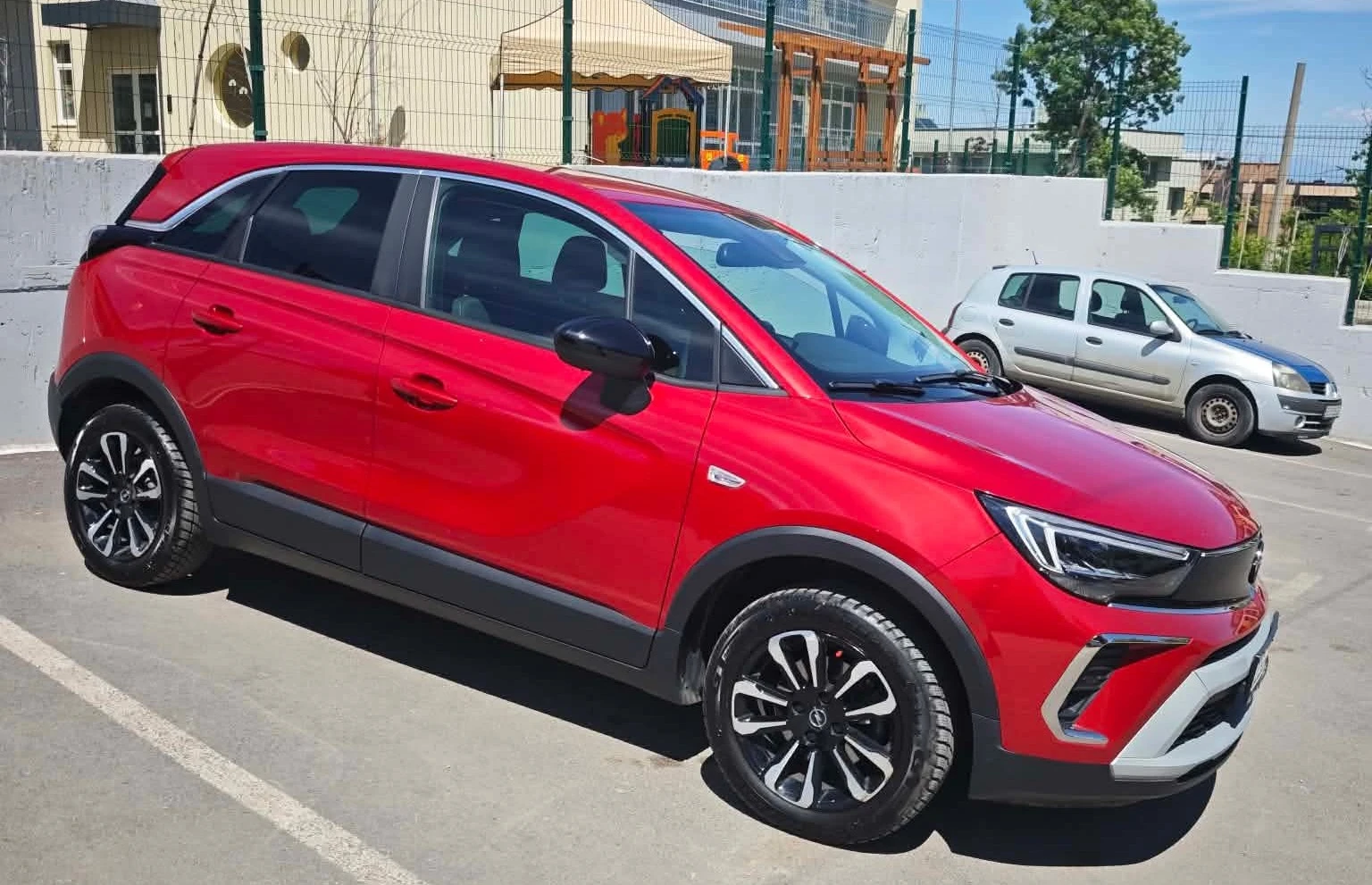 Opel Crossland X Elegance 1.2i* 32.000km, снимка 2 - Автомобили и джипове - 55226025