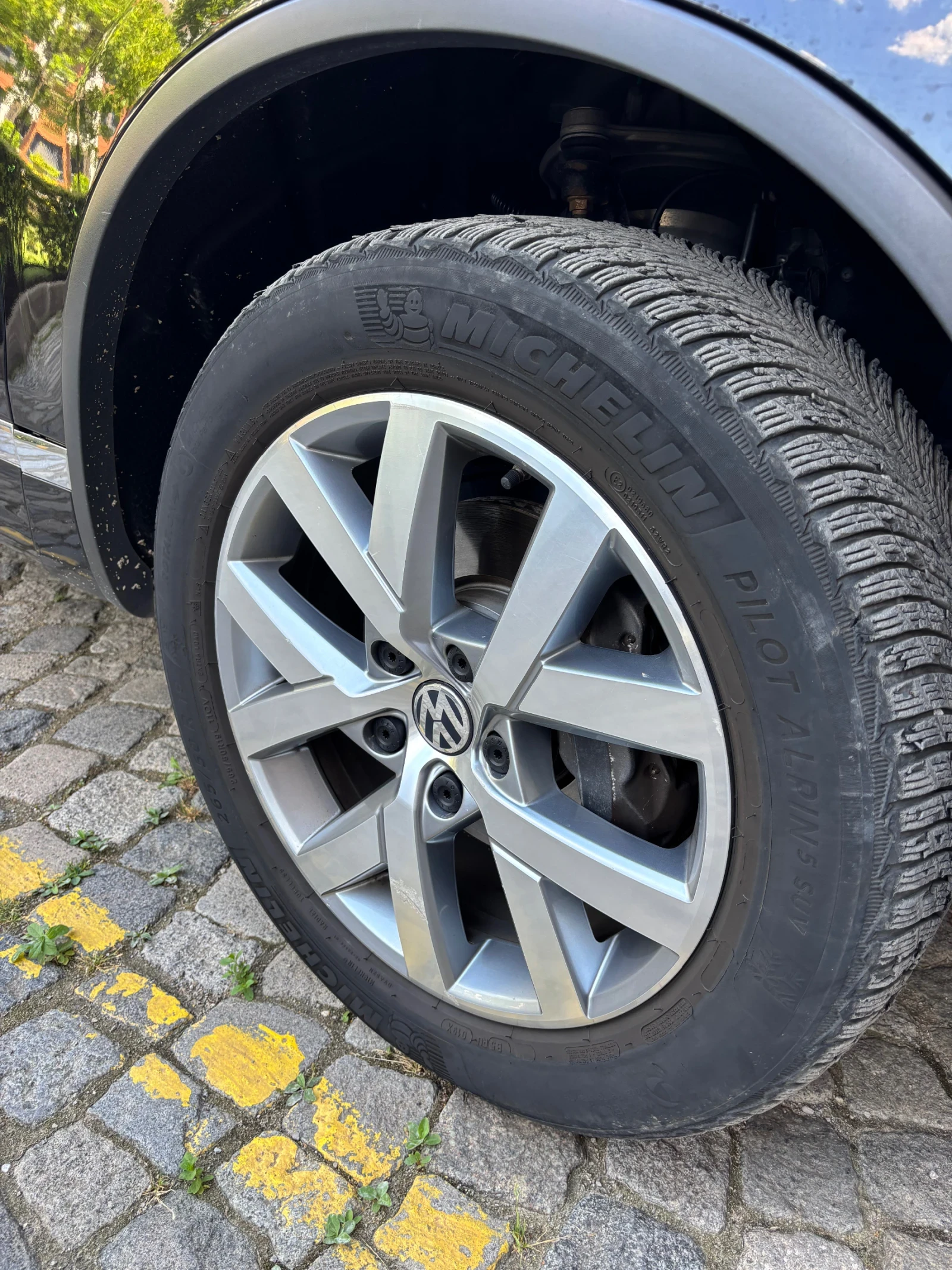 VW Touareg 3.0 V6 TDI, снимка 4 - Автомобили и джипове - 55606154