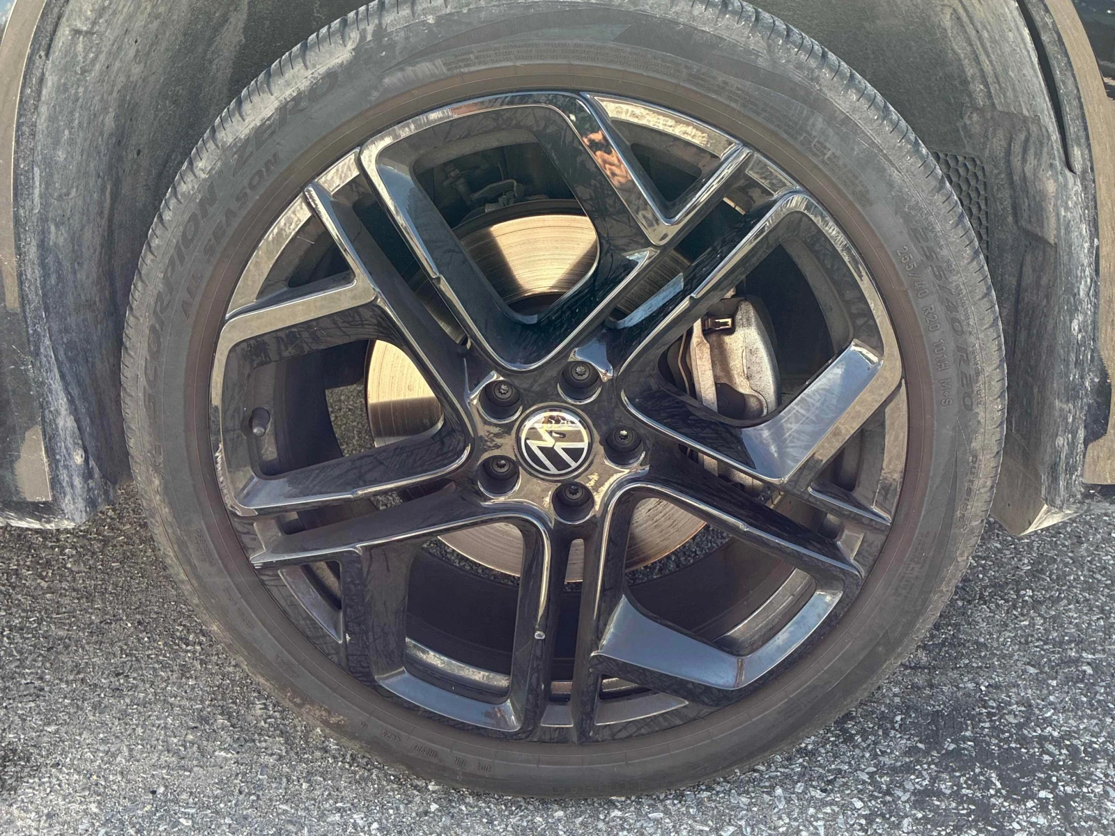 VW Tiguan  Comfortline R Line Black Edition * CARFAX * , снимка 7 - Автомобили и джипове - 56028694