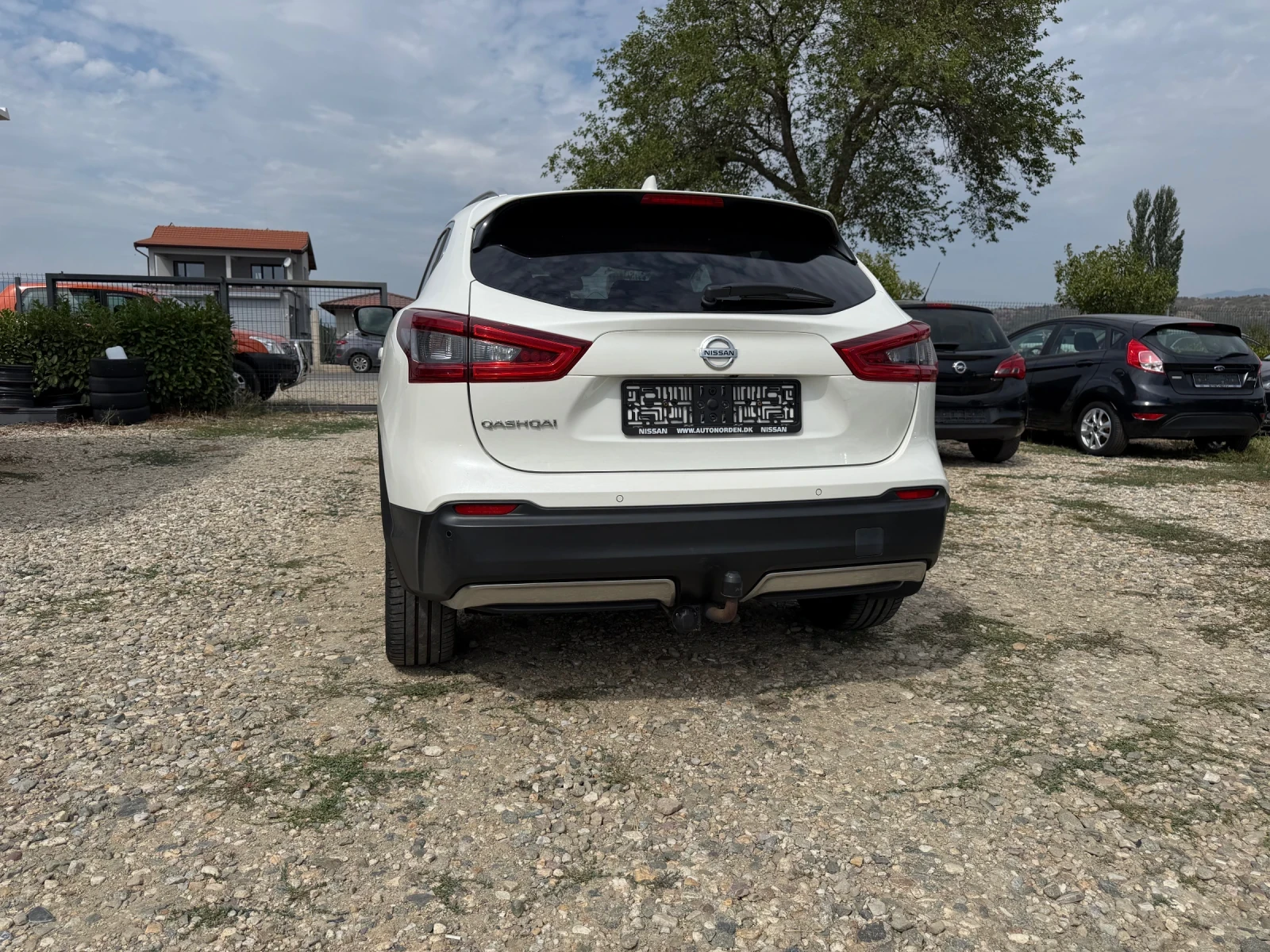 Nissan Qashqai 1, 2 Tekna+ , снимка 3 - Автомобили и джипове - 56042866