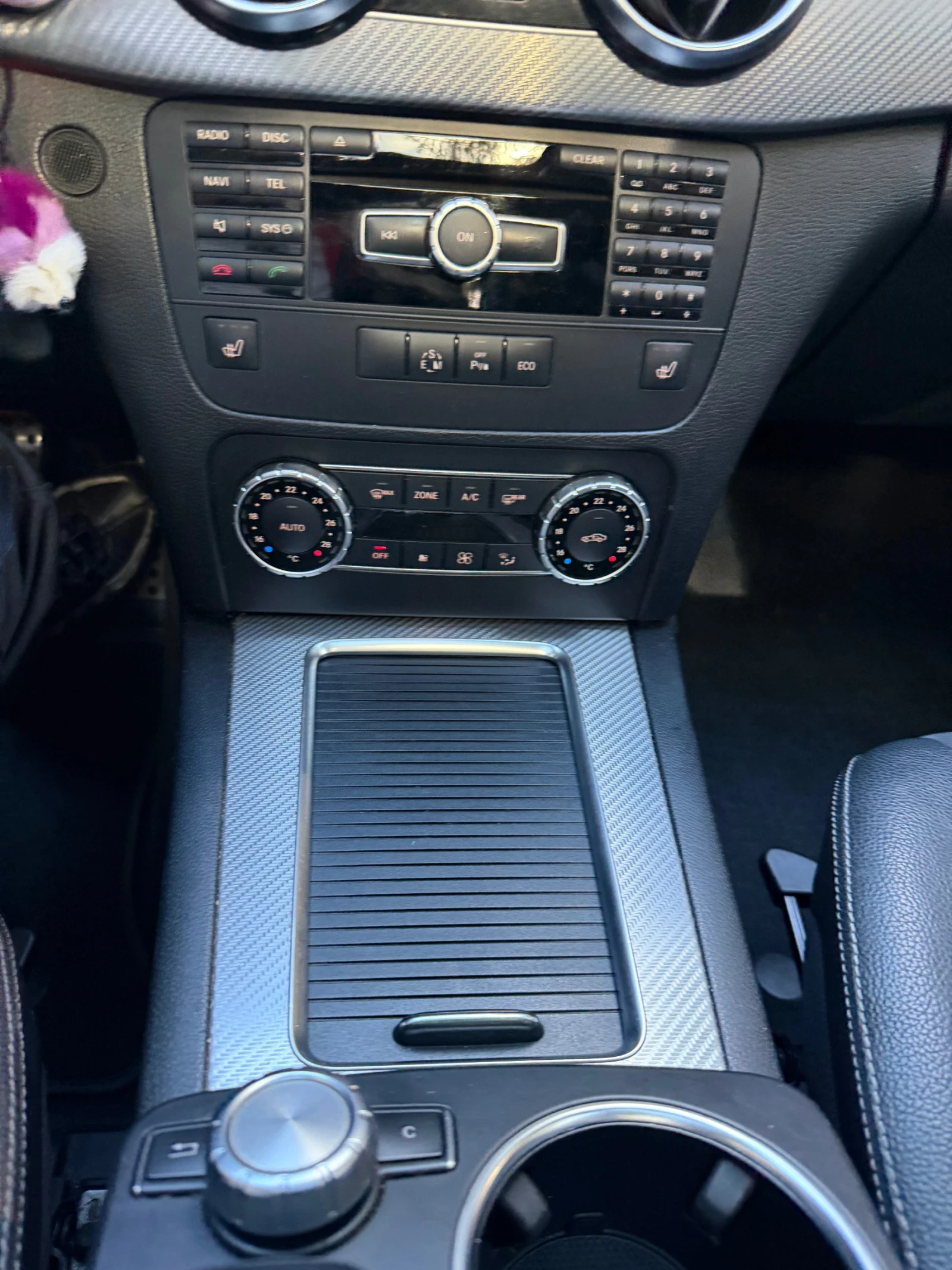 Mercedes-Benz GLK, снимка 15 - Автомобили и джипове - 56598034