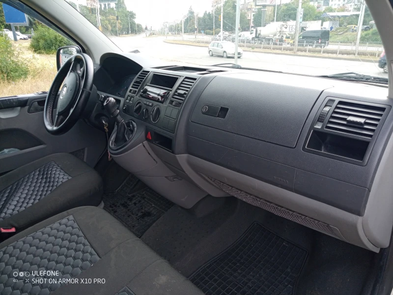 VW Caravelle, снимка 9 - Бусове и автобуси - 47000069