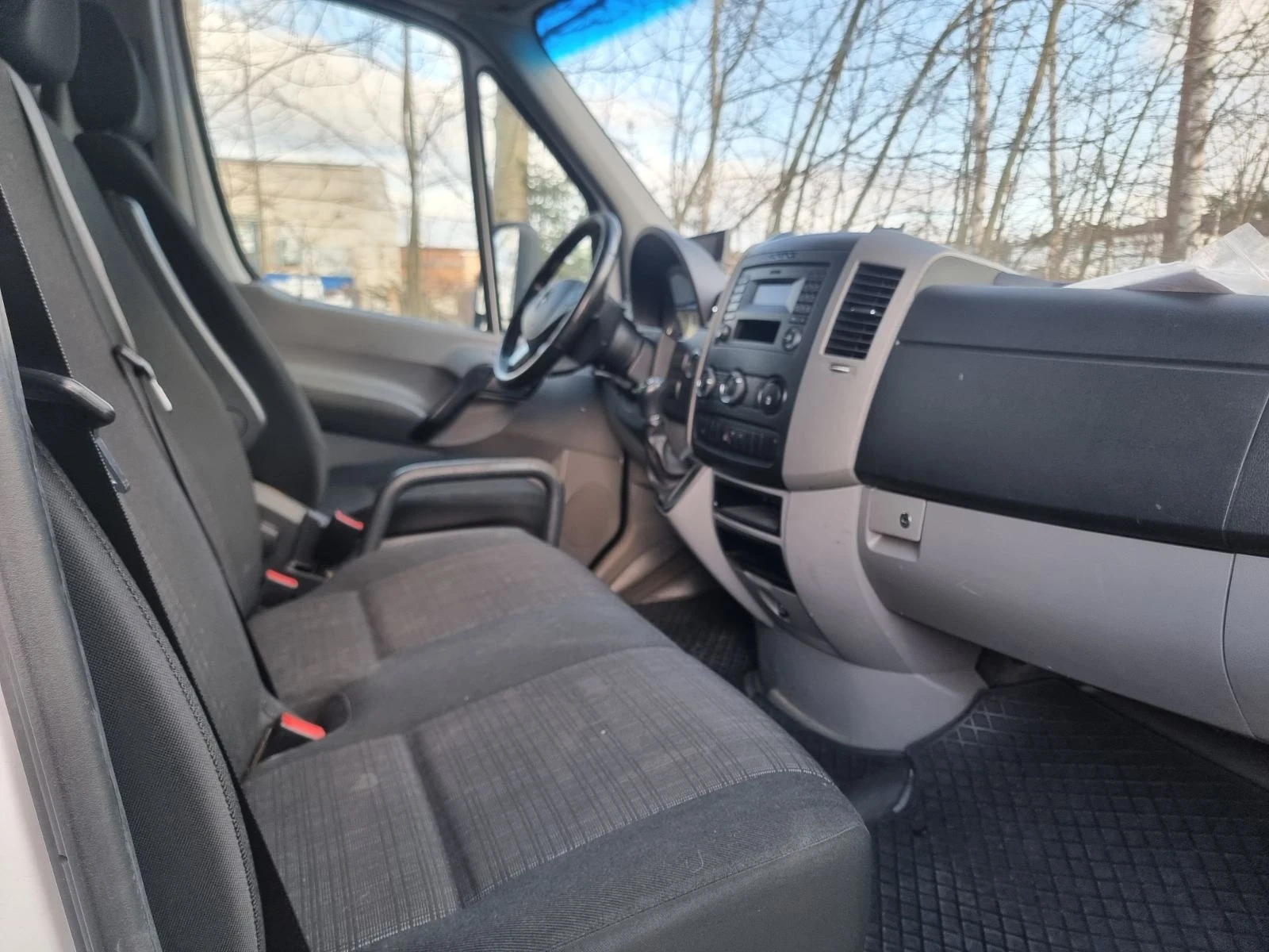 Mercedes-Benz Sprinter 316 Хладилен+ падащ Борд, отлично Състояние! - изображение 10